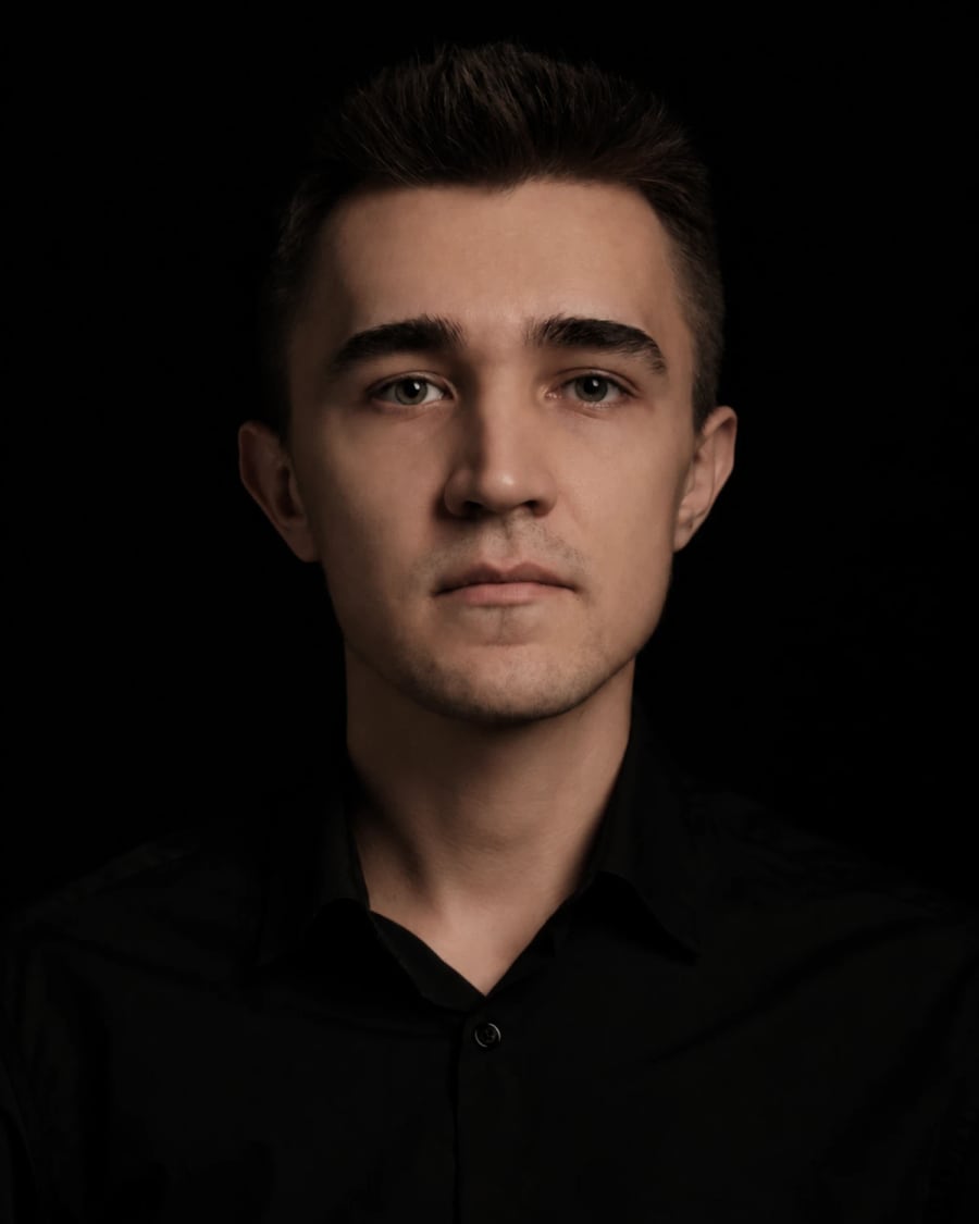Ян, собирает сайты «3 слова»